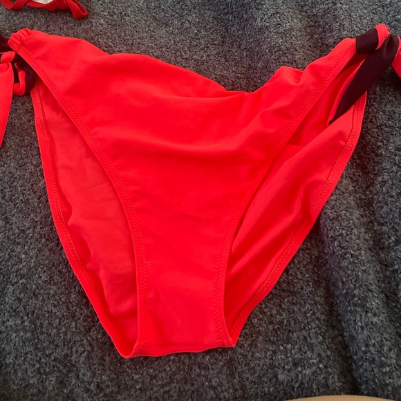 Swimsuit bottoms - Picture 2 of 5